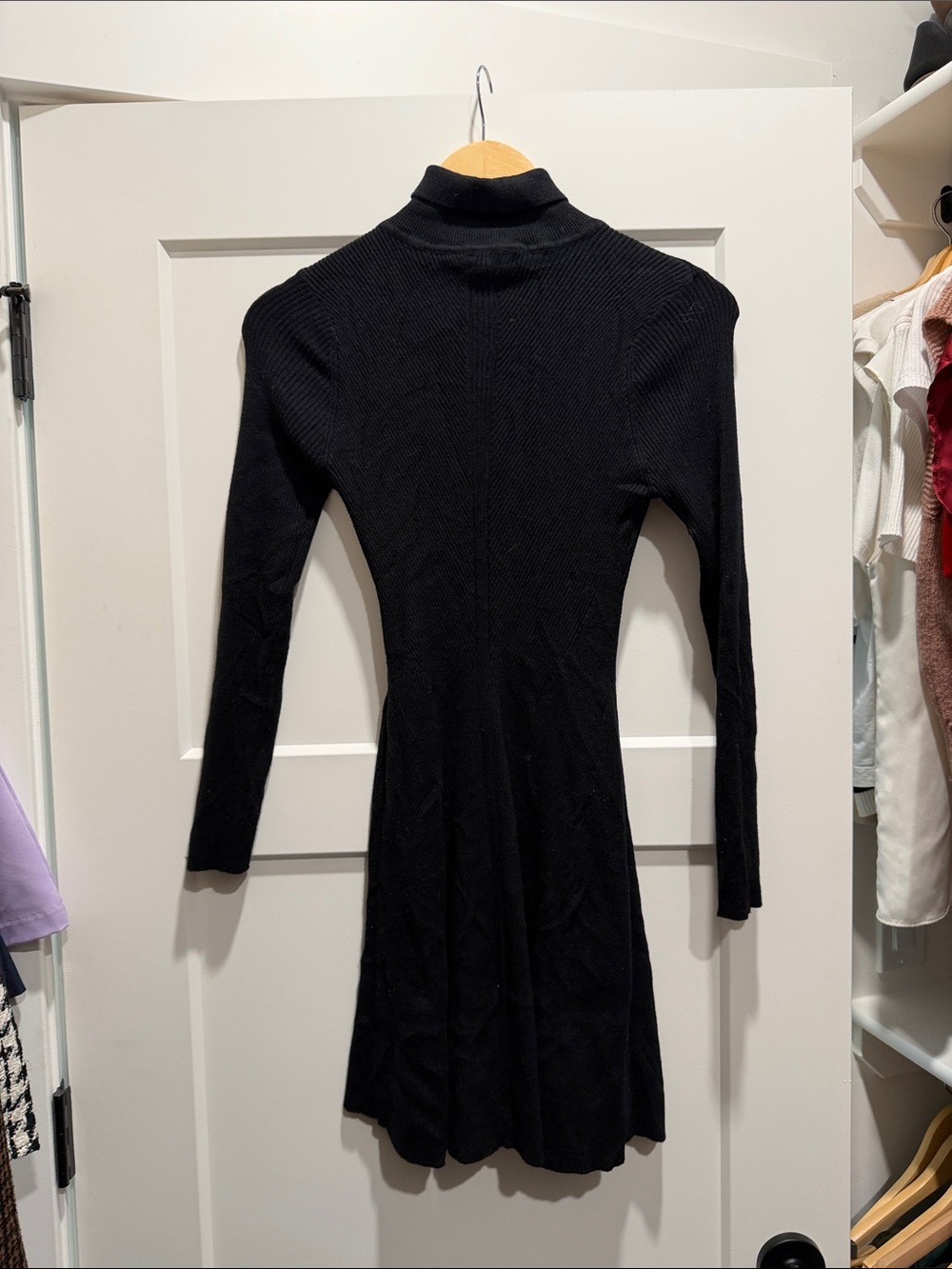 Slim-Fit Black Long Sleeve Turtleneck Dress